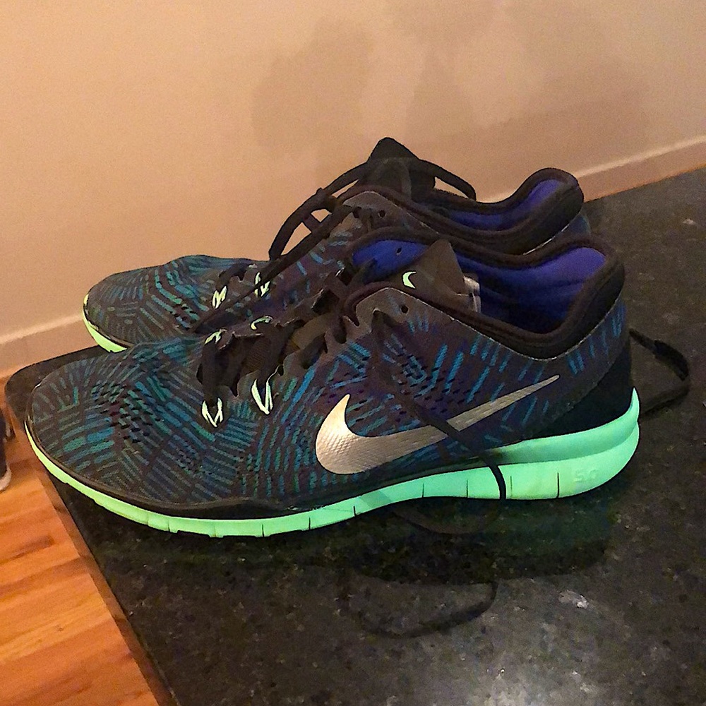 Nike running shoes 8.5